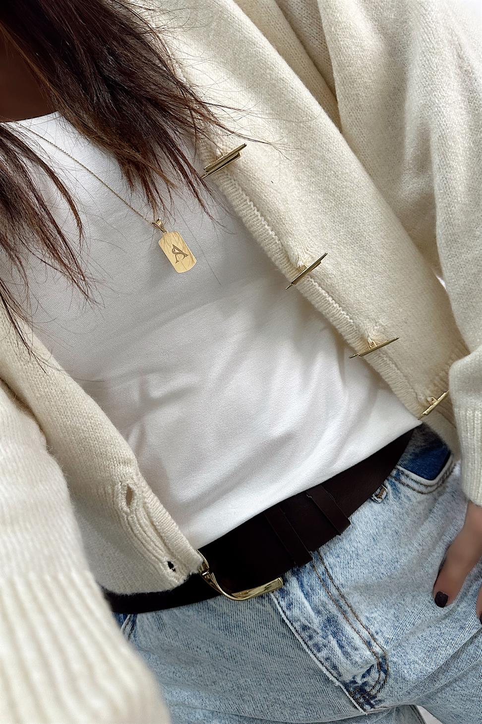 Gold Düğmeli Yarasa Model Triko Hırka Ekru