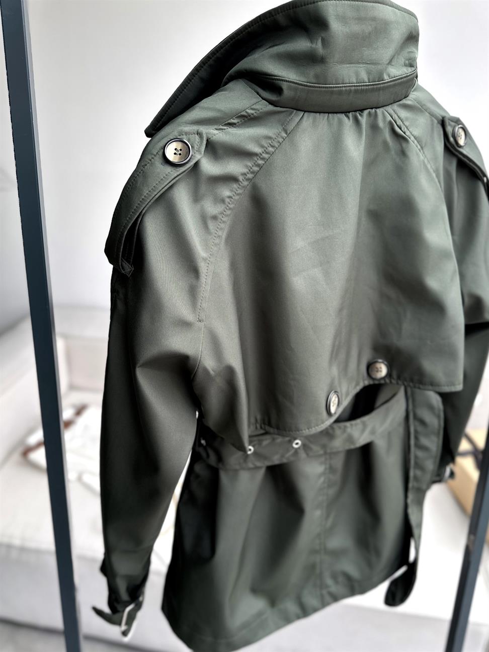 Haki Kuşaklı Kısa Trençkot