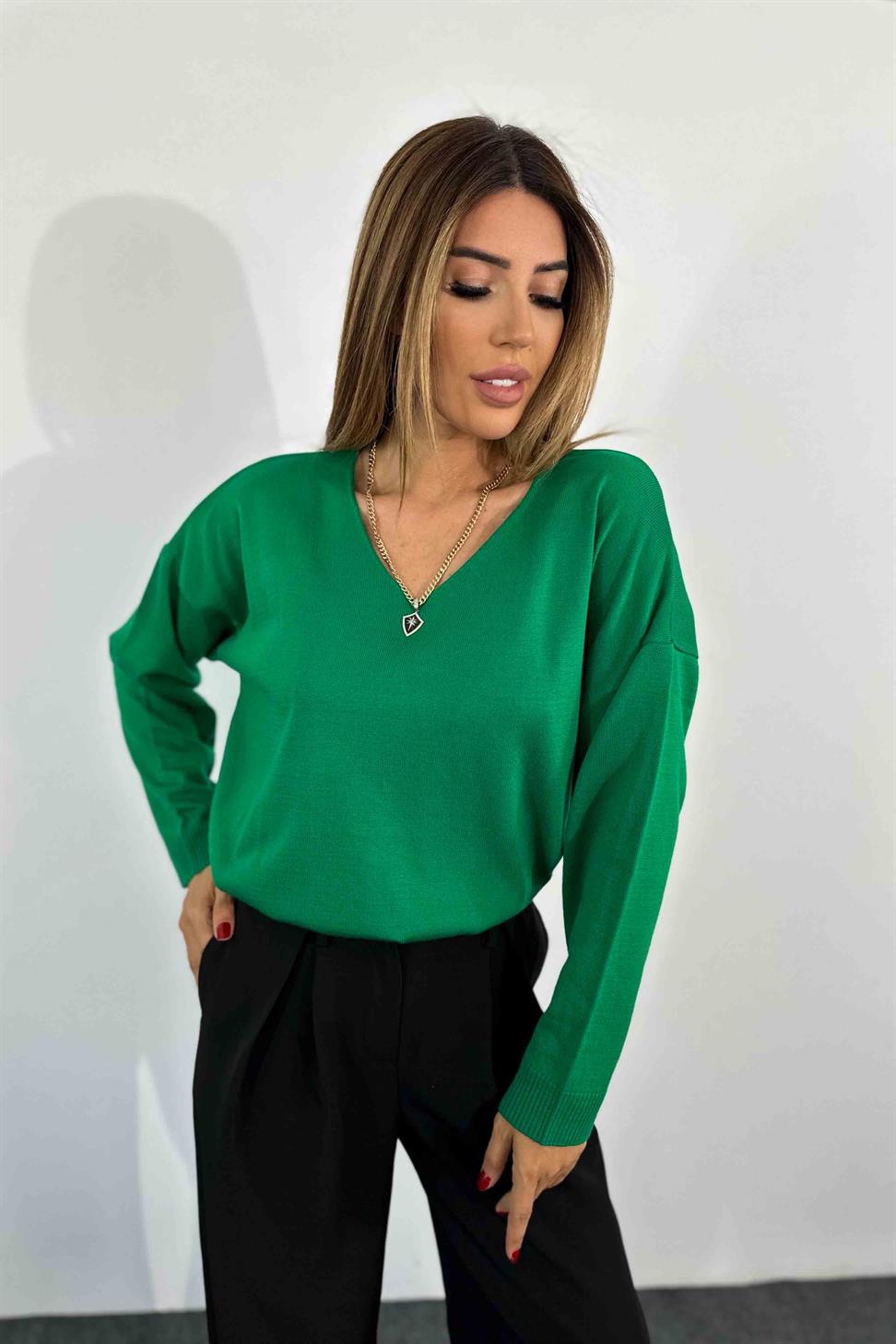 İnce Akrilik Örme Oversize Kadın Kazak Koyu Yeşil