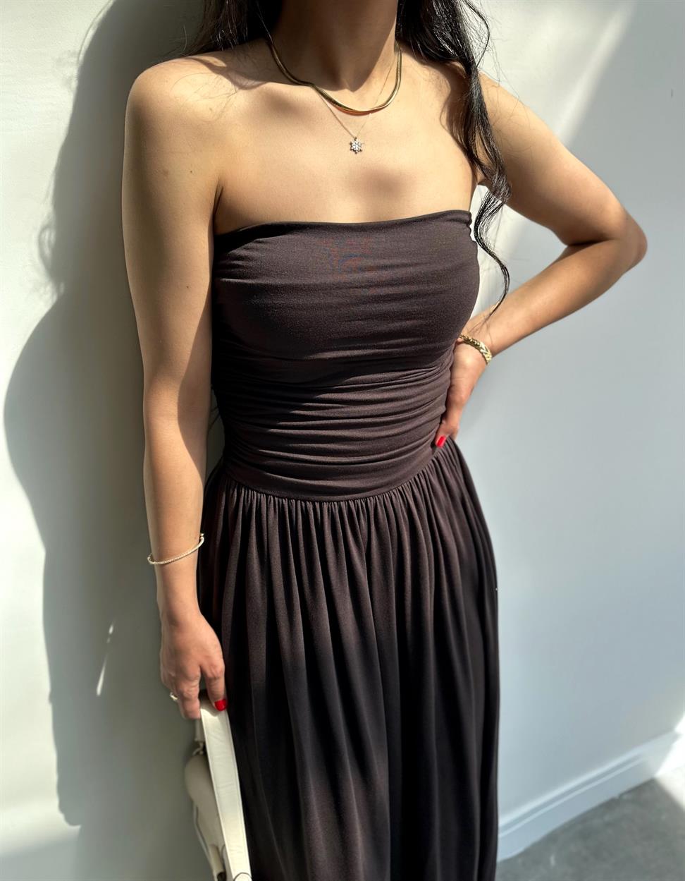 Kahve Büzgülü Straplez Maxi Elbise