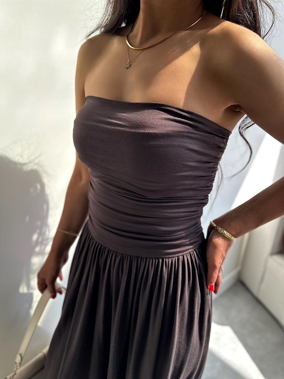 Kahve Büzgülü Straplez Maxi Elbise