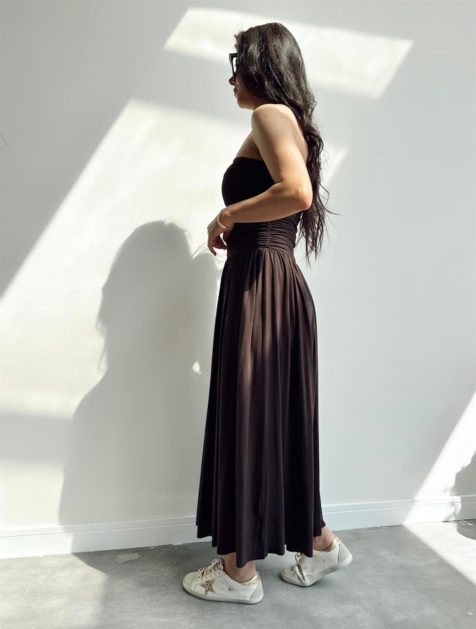 Kahve Büzgülü Straplez Maxi Elbise