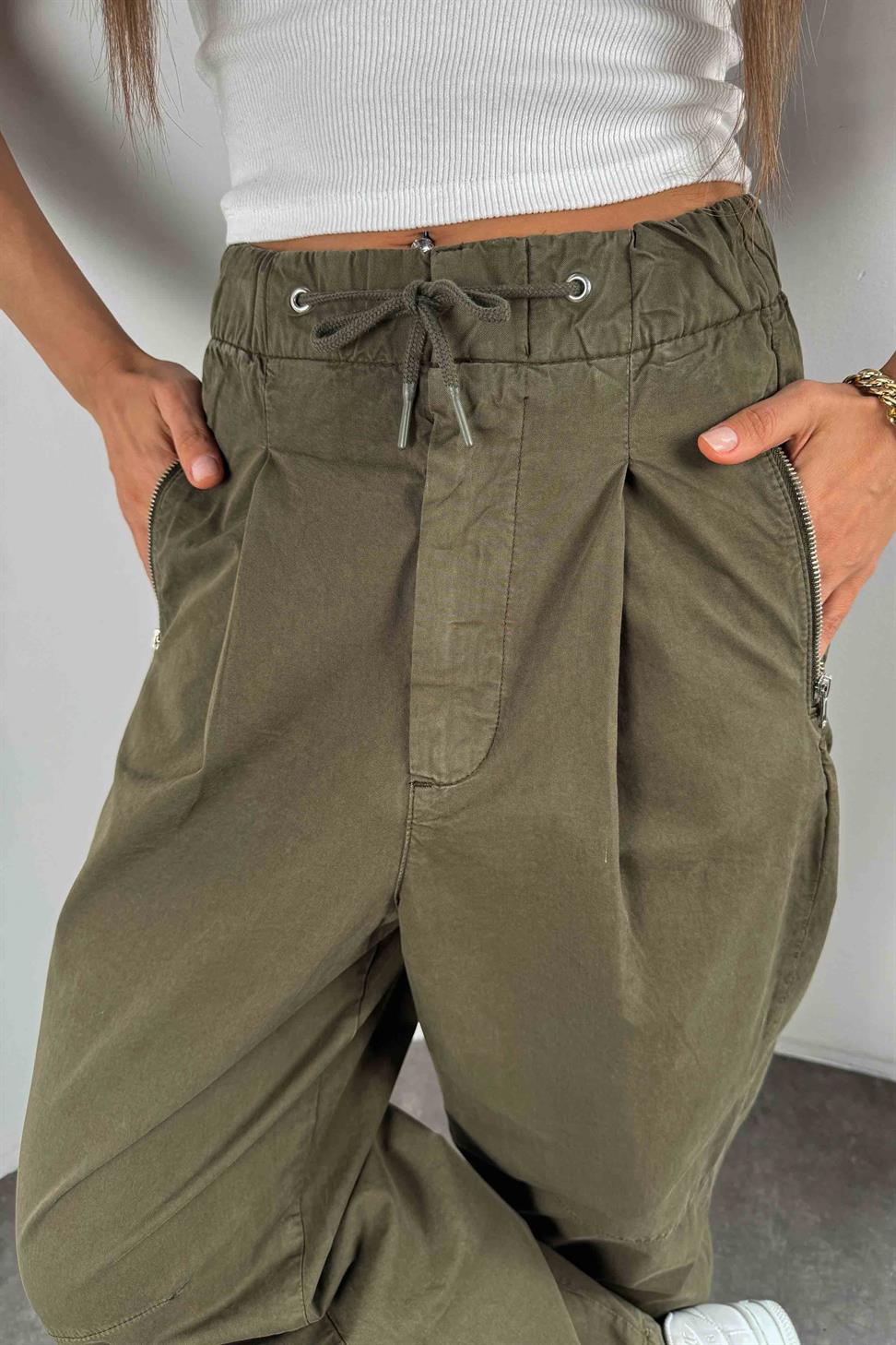 Kanvas Kumaş Fermuarlı Tasarım Kadın Pantolon Haki