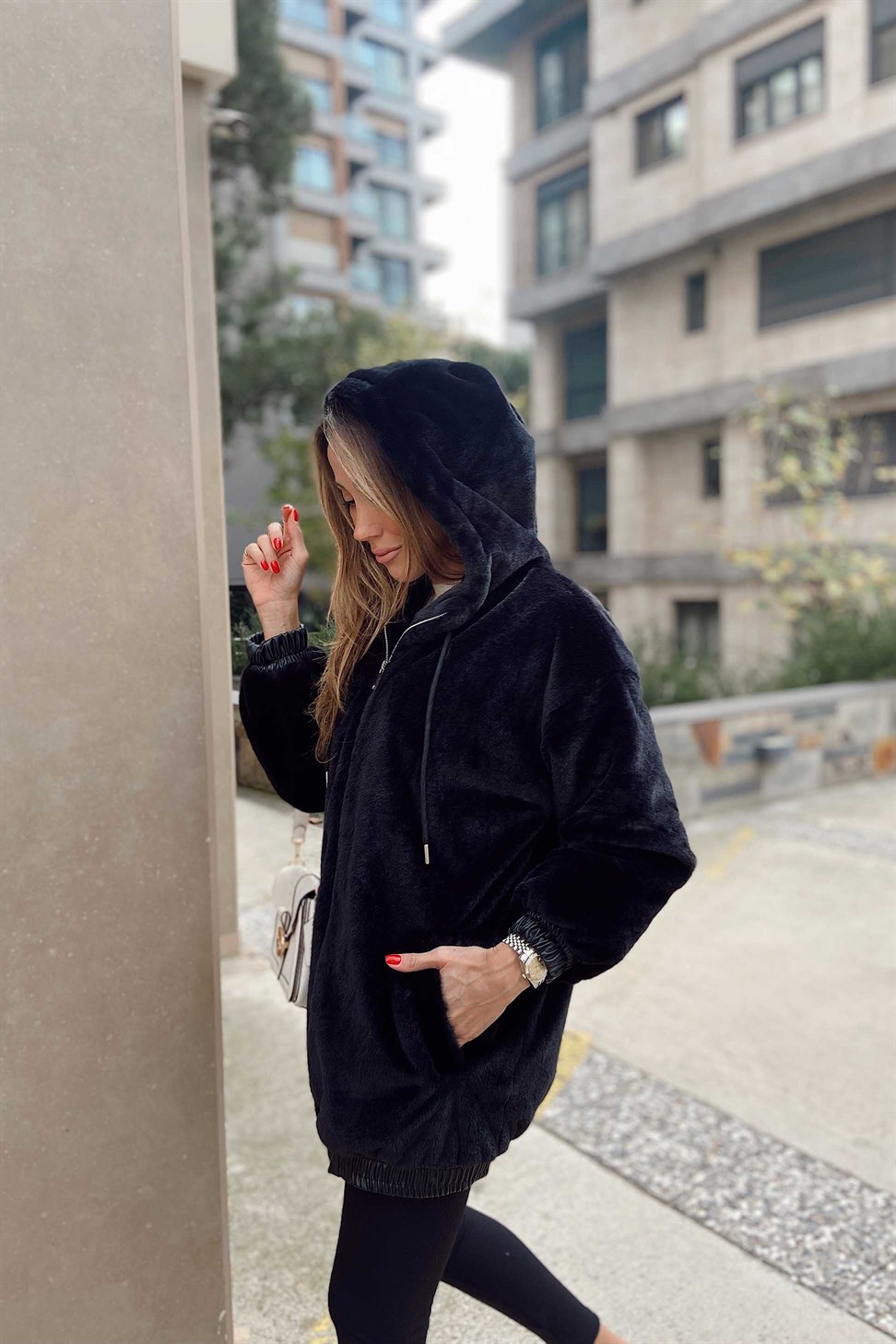 Kapüşonlu Peluş Mont Siyah
