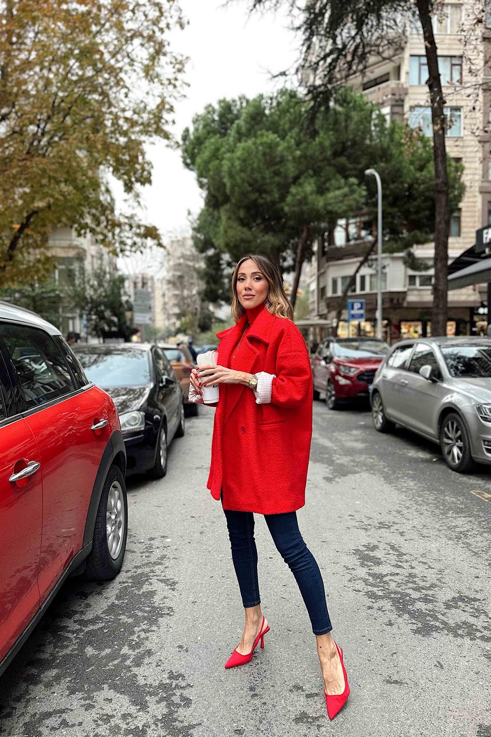 Kaşe Detay Uzun Bürümcük Kaban Kırmızı