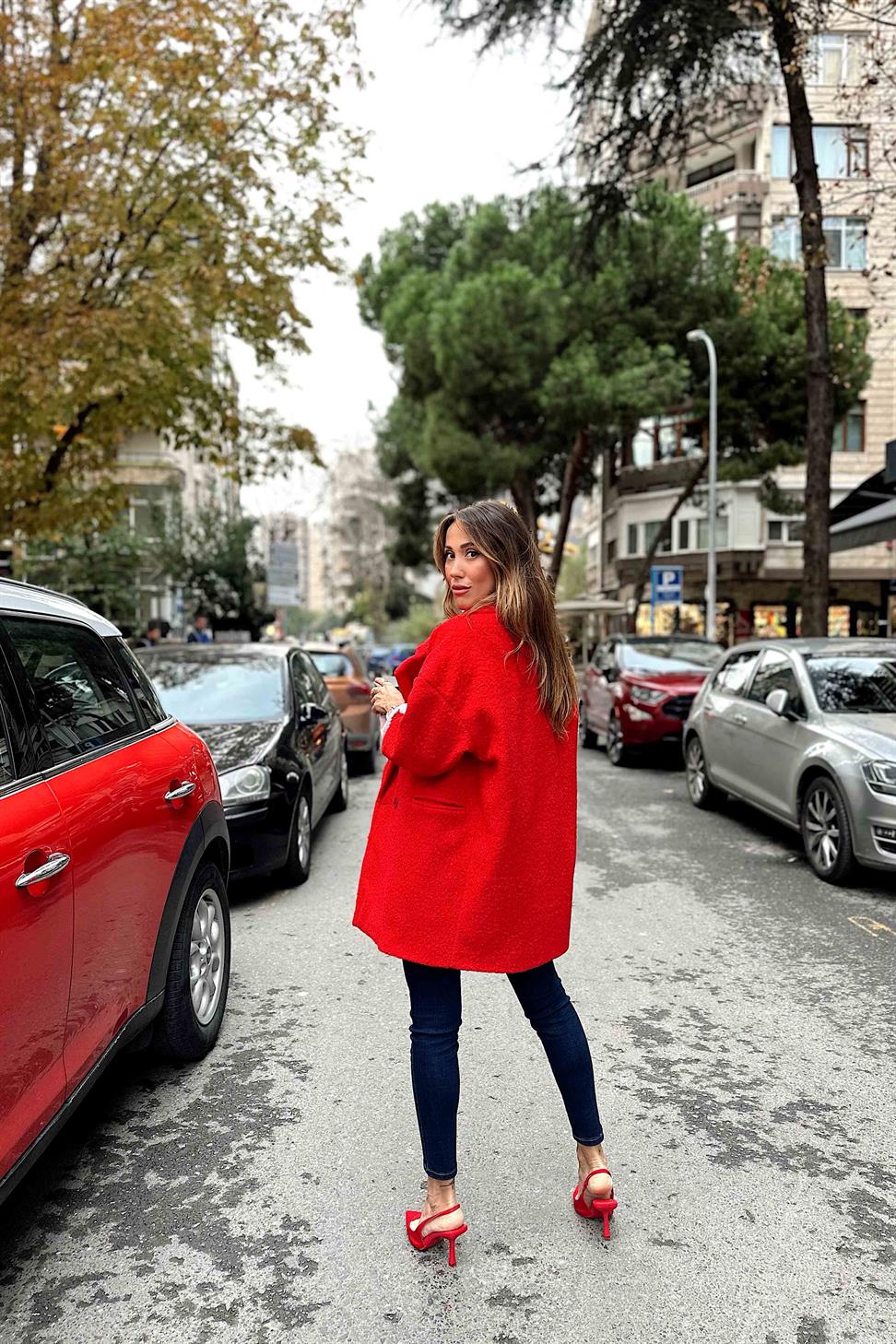 Kaşe Detay Uzun Bürümcük Kaban Kırmızı