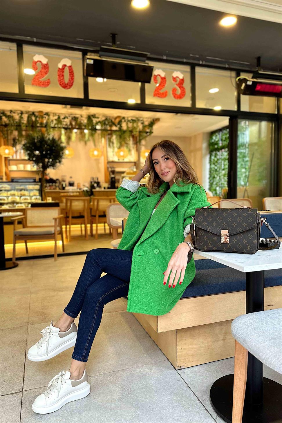 Kaşe Detay Uzun Bürümcük Kaban Yeşil