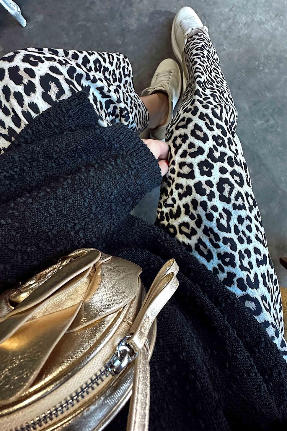 Kemer Detaylı Havuç Model Leopar Pantolon Siyah