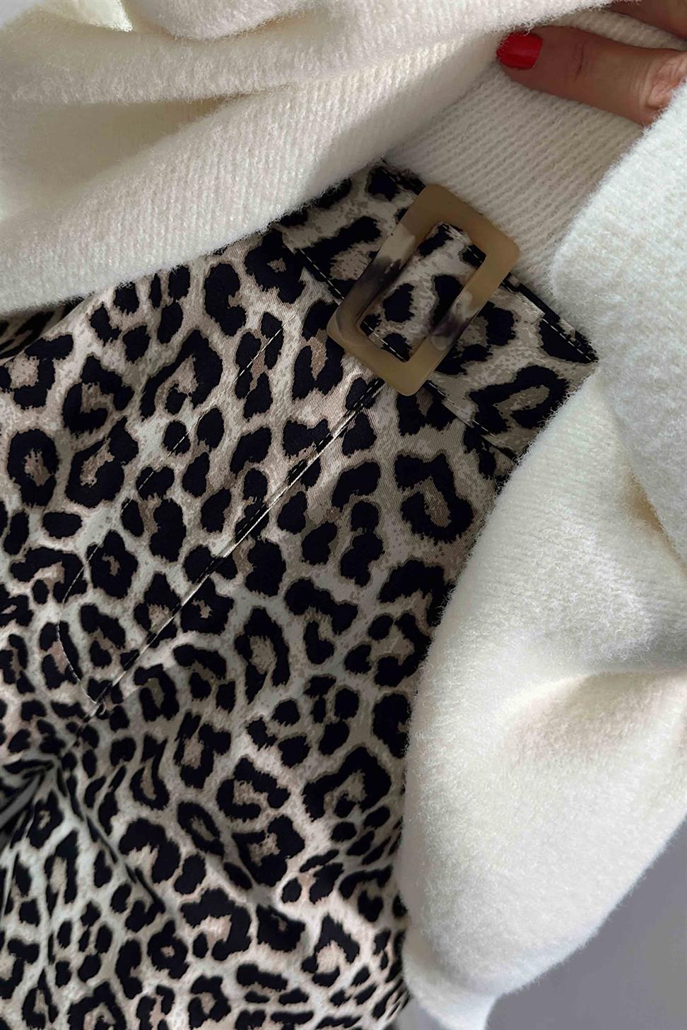 Kemer Detaylı Havuç Model Leopar Pantolon Siyah