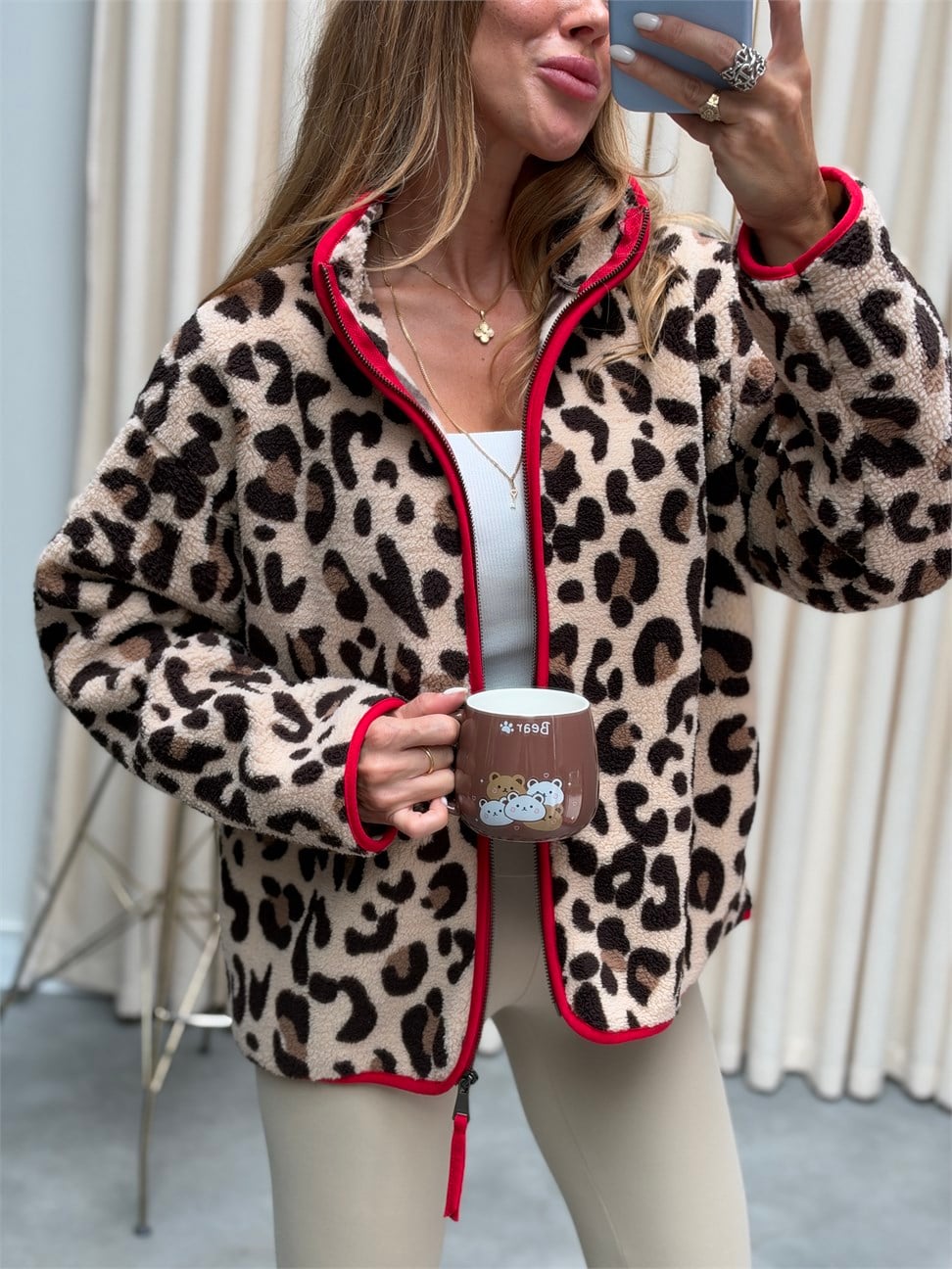 Kırmızı Biye Detaylı Leopar Desen Teddy Mont