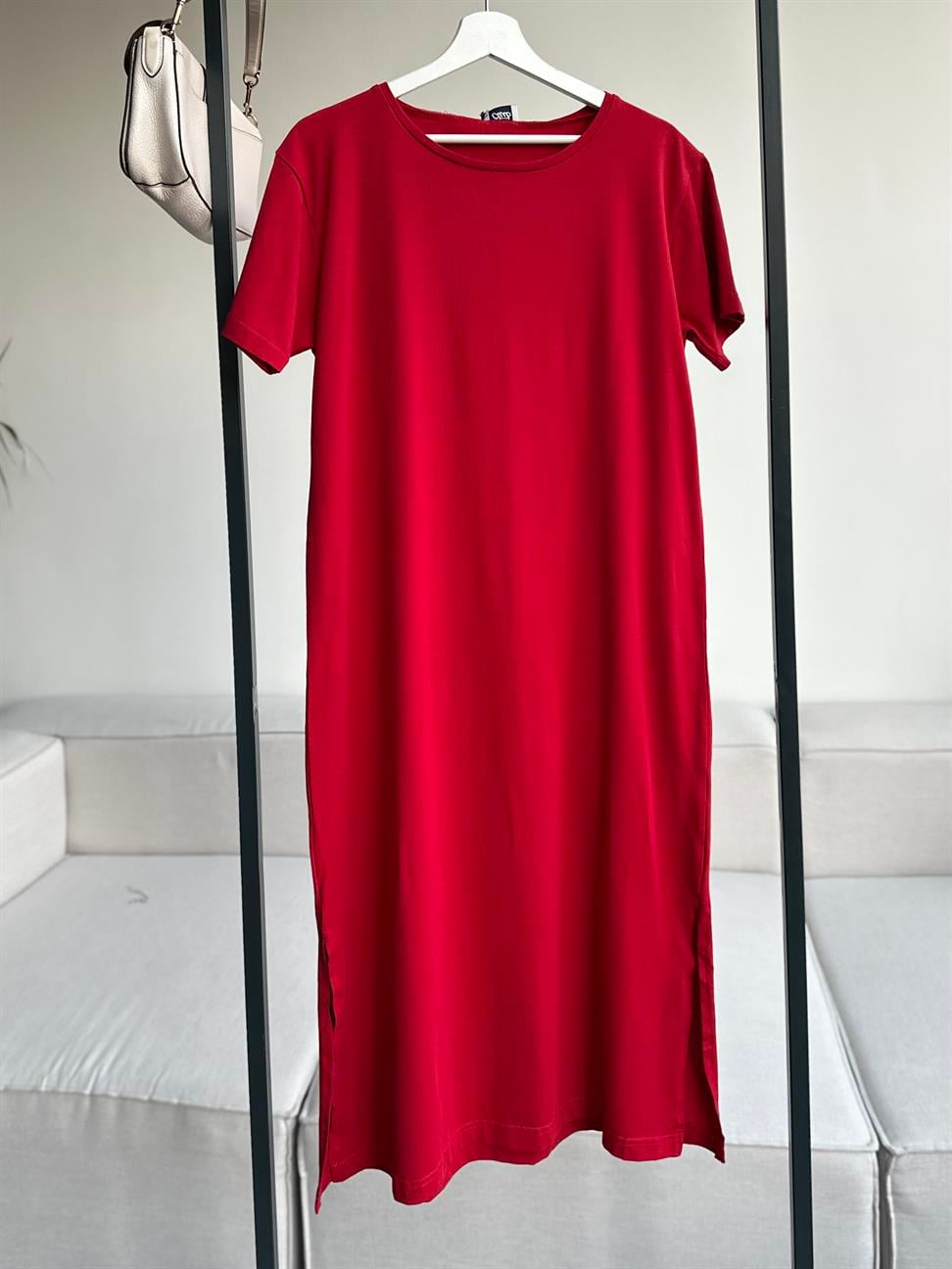 Kırmızı Çift Yırtmaçlı Pamuk Penye Elbise