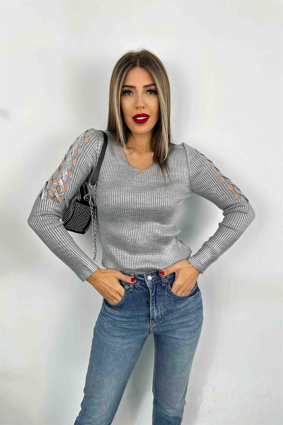 Kolları Ajur Detay Varaklı Triko Bluz Silver