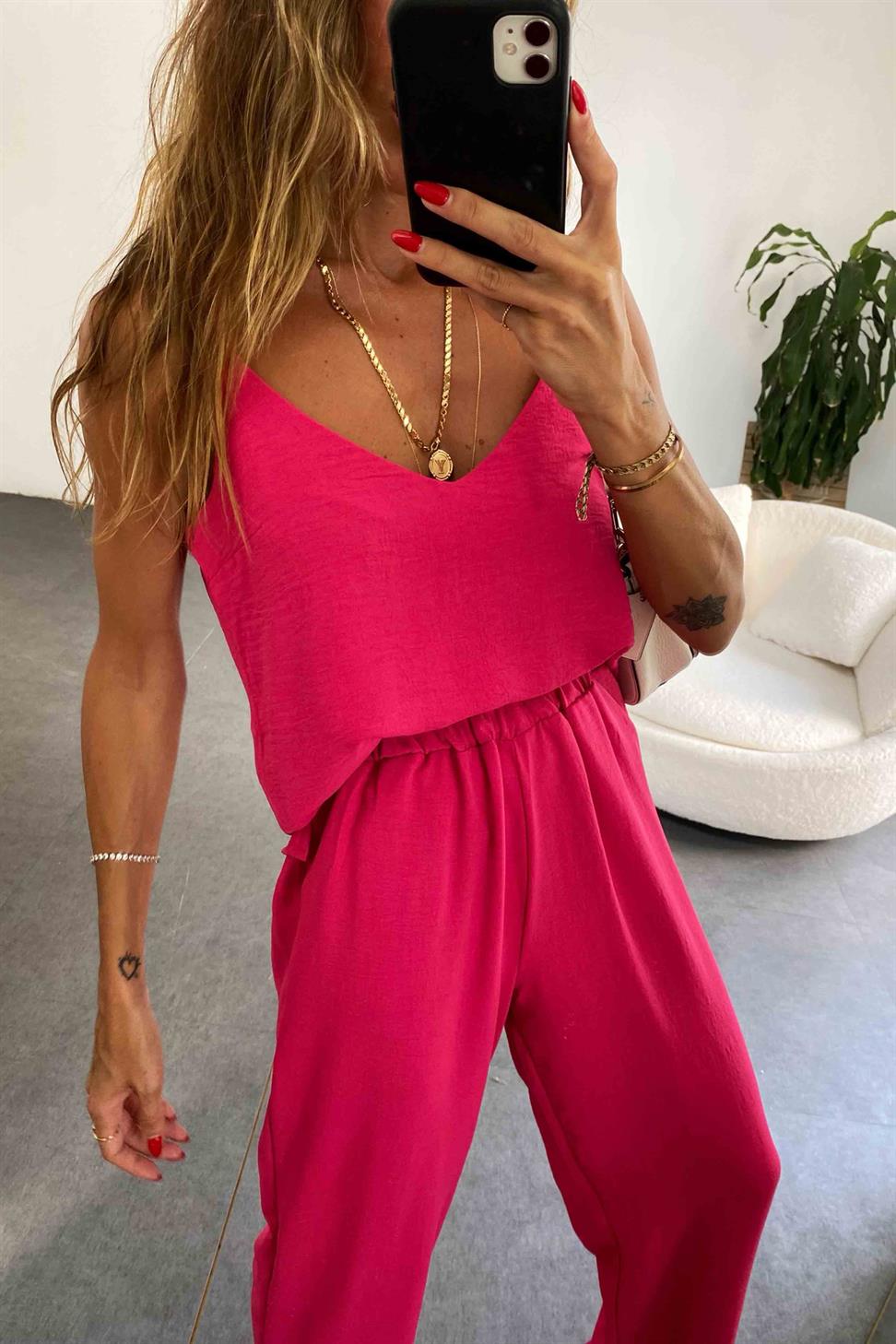 Krep Kumaş Askılı Bluz Pantolon Takım Fuşya