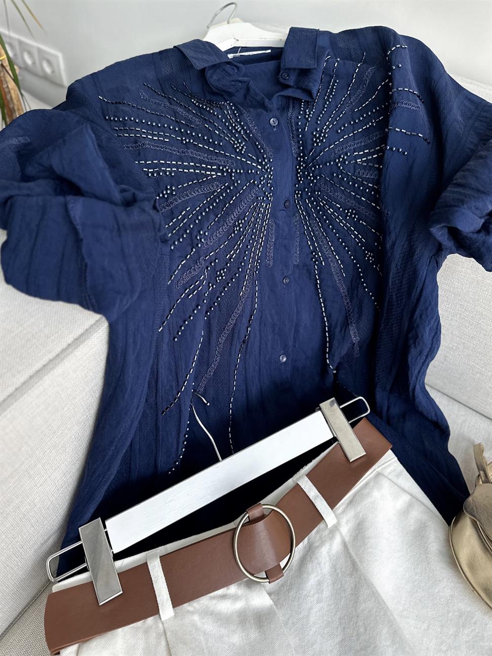 Lacivert Boncuk İşleme Çesil Gömlek