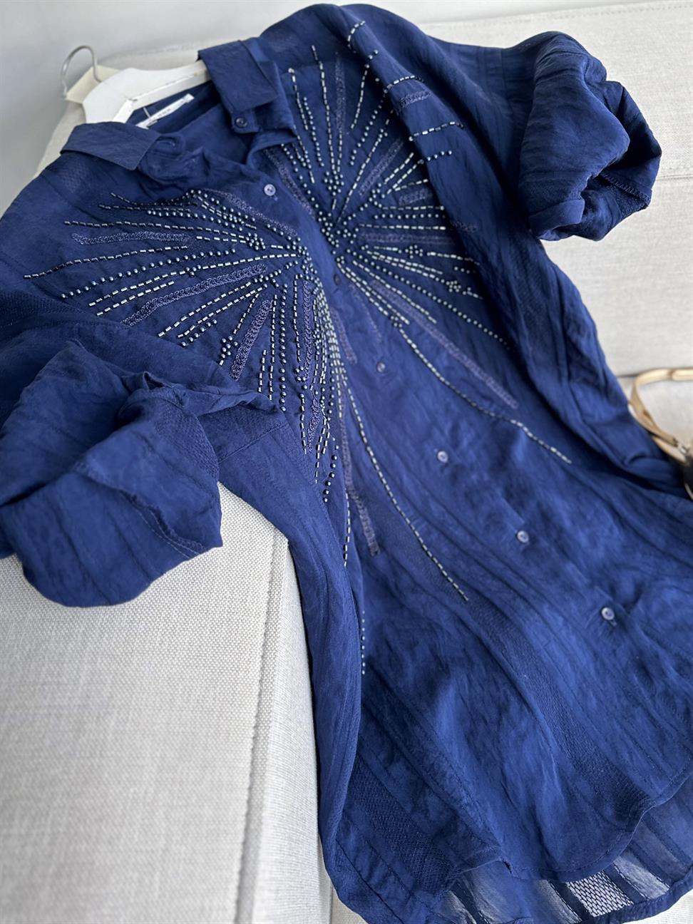 Lacivert Boncuk İşleme Çesil Gömlek