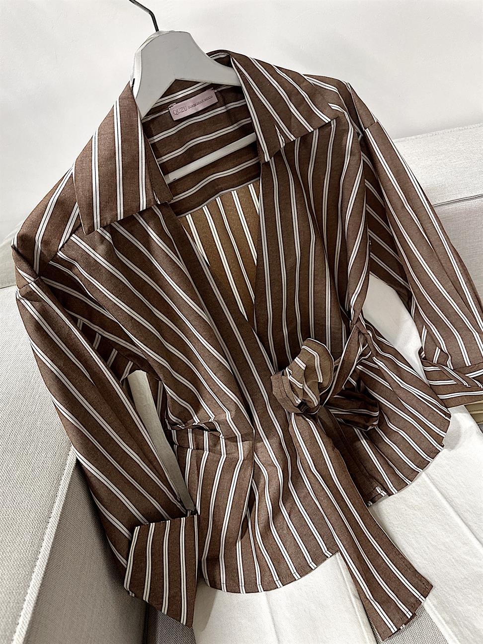 Latte Çizgili Şık Kimono Gömlek