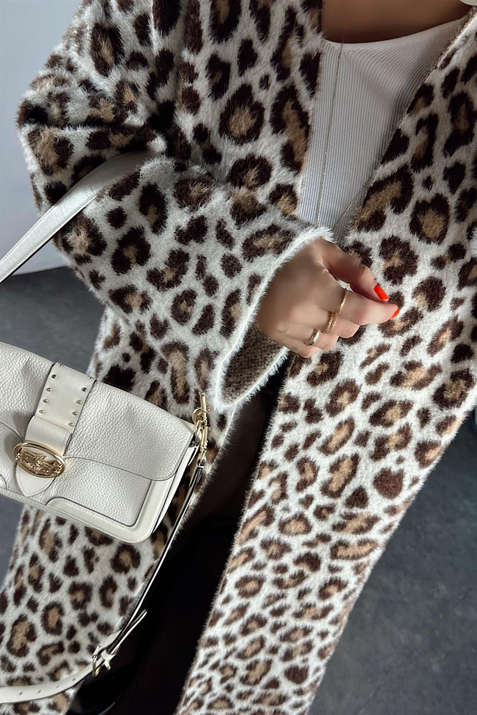 Leopar Desen Yumoş Uzun Kadın Hırka Vizon