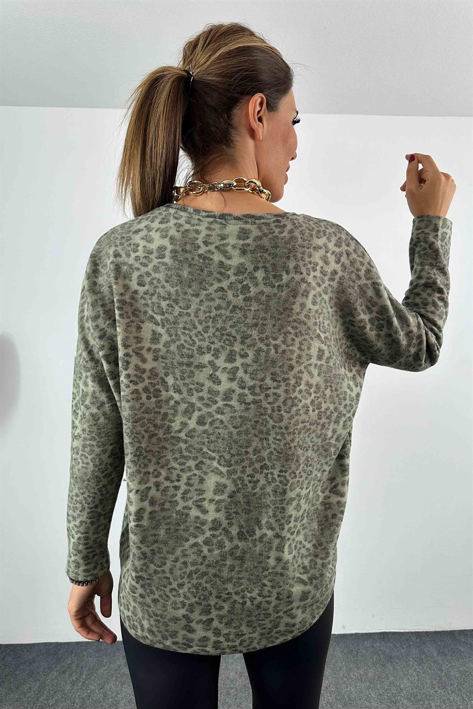 Leopar Desenli Oversize Kadın Bluz Haki