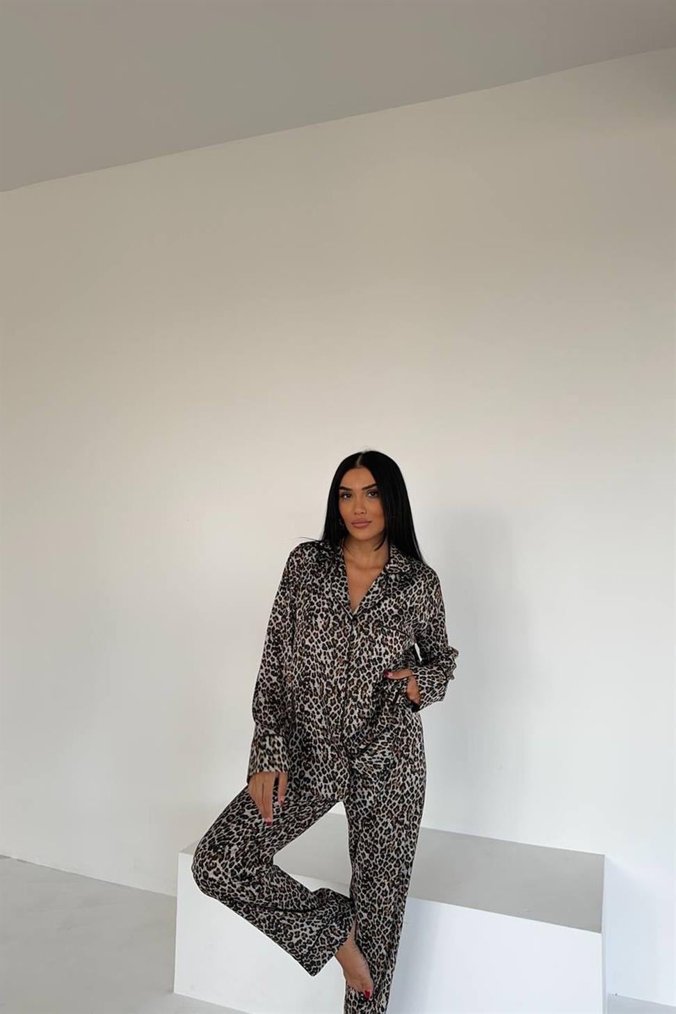 Leopardo Verde Saten Uzun Pijama Takımı Vizon