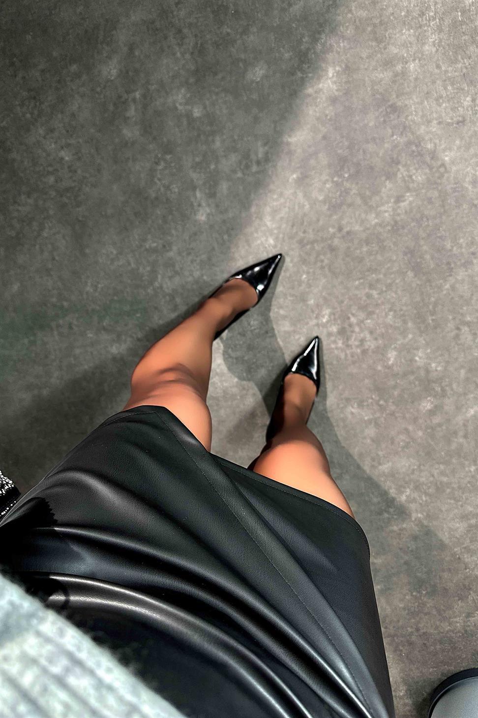 Lüx Kalite Drapeli Asimetrik Deri Etek Siyah