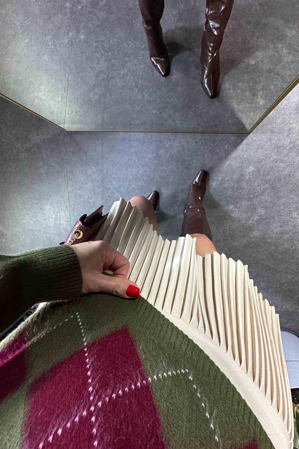 Lüx Kalite Klasik Kumaş Pliseli Etek Krem