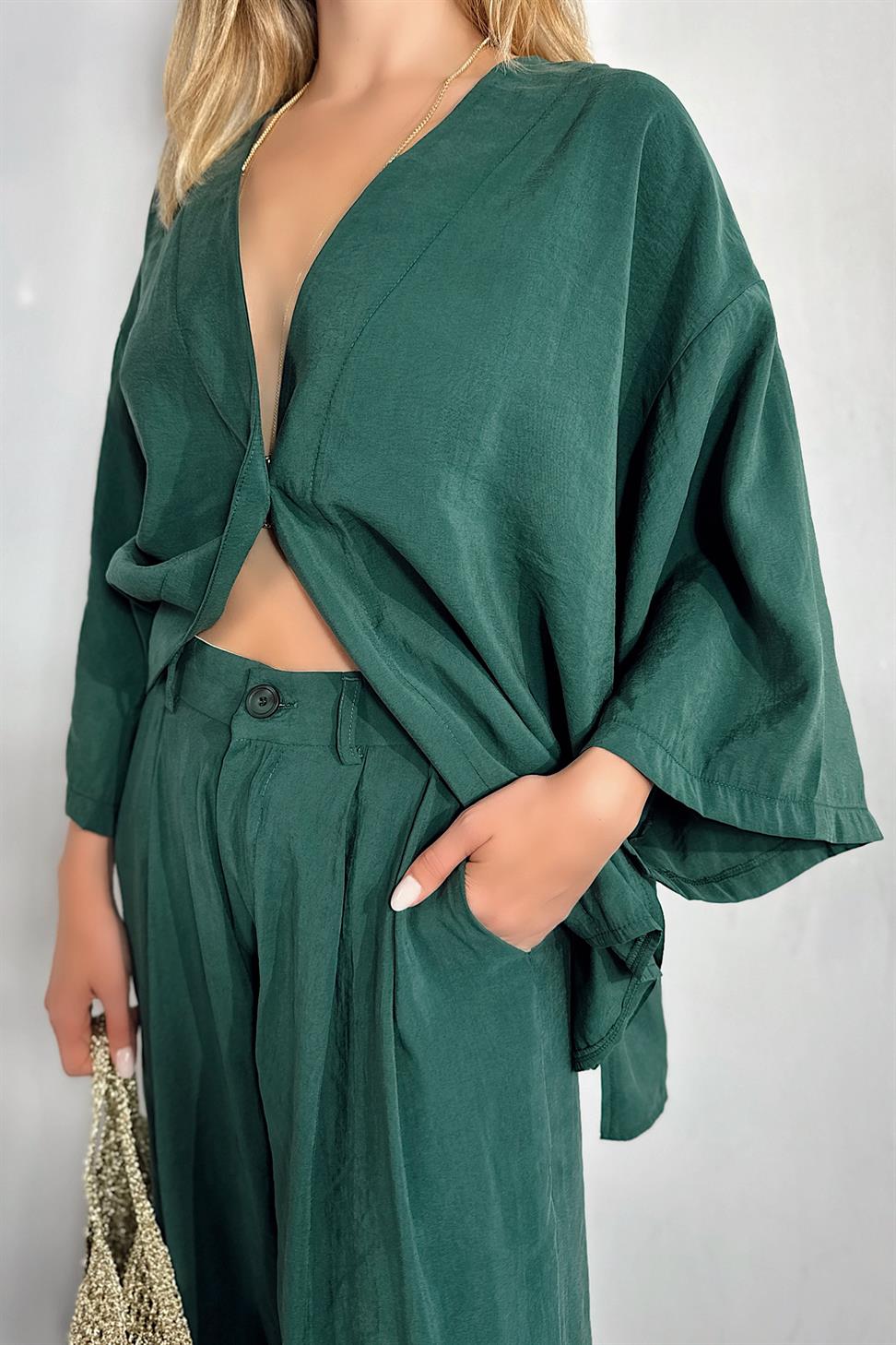 Lüxs Kalite Tasarım Düğme Detaylı Tensel İkili Takım Zümrüt