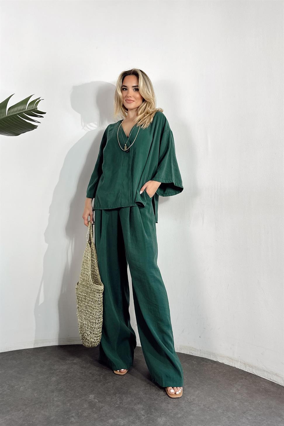 Lüxs Kalite Tasarım Düğme Detaylı Tensel İkili Takım Zümrüt