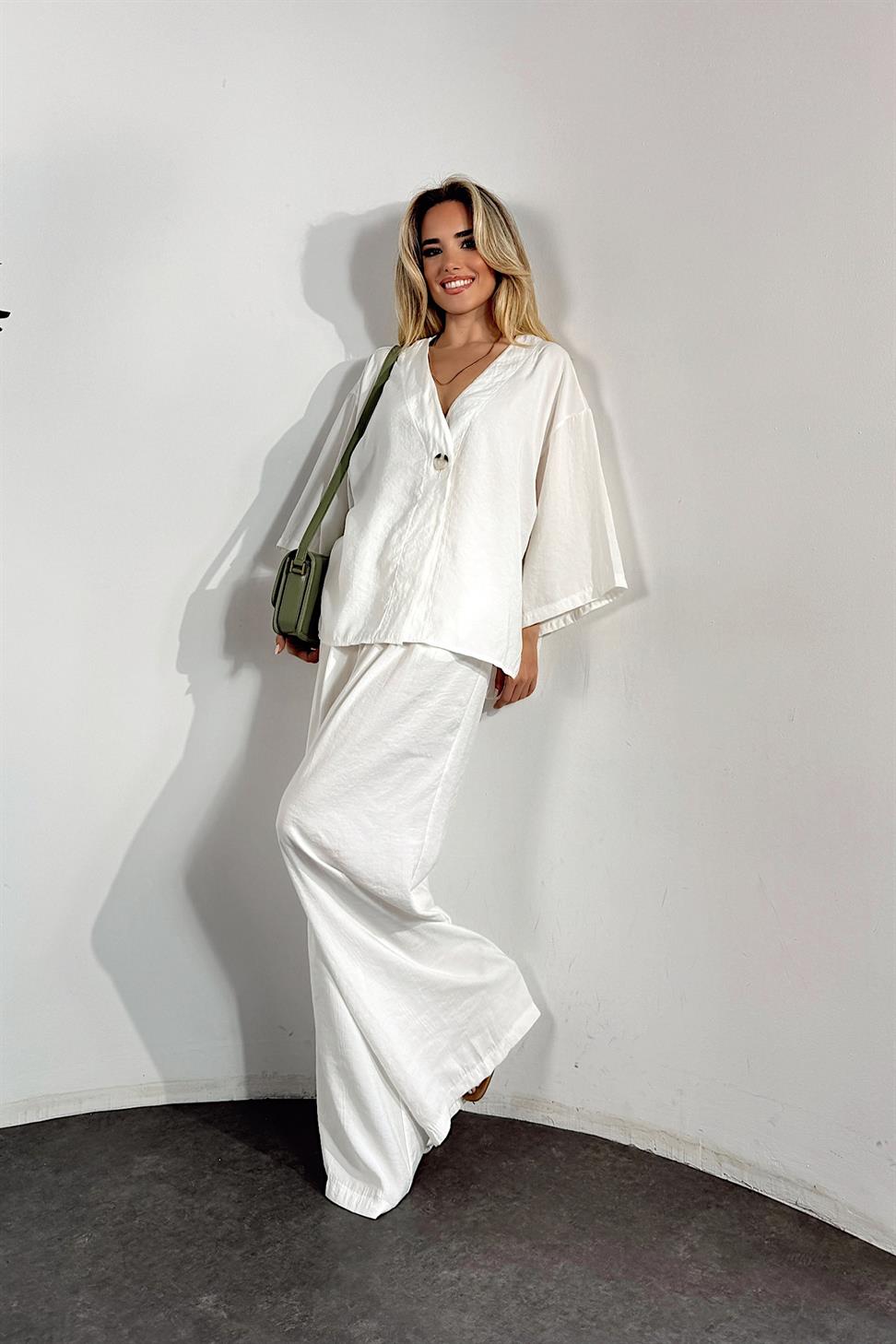 Lüxs Kalite Tasarım Düğme Detaylı Tensel İkili Takım Beyaz