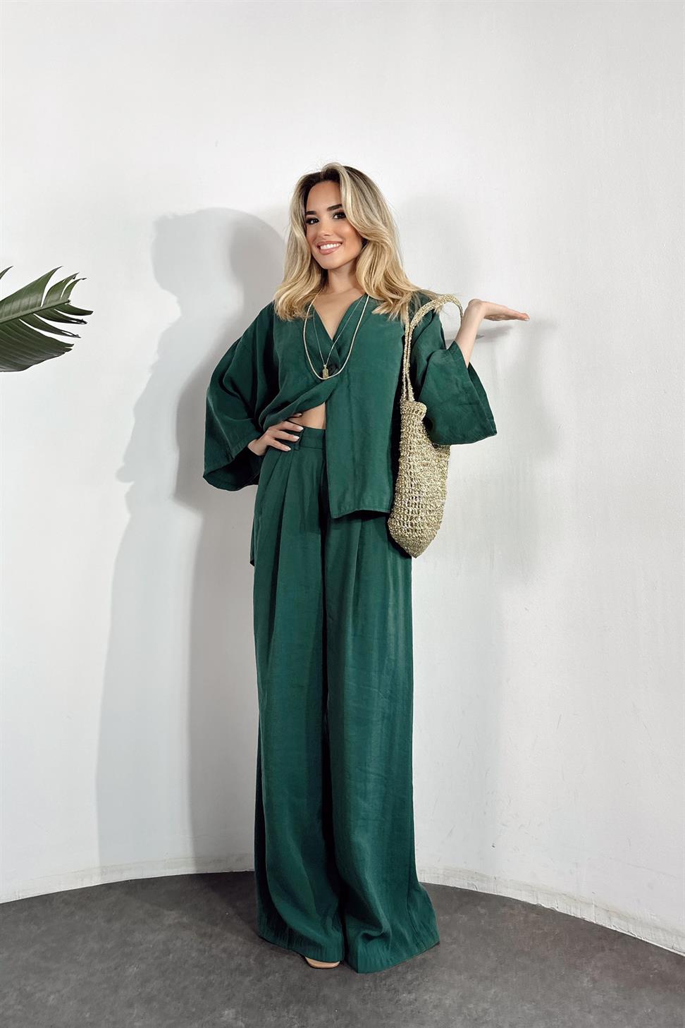 Lüxs Kalite Tasarım Düğme Detaylı Tensel İkili Takım Zümrüt