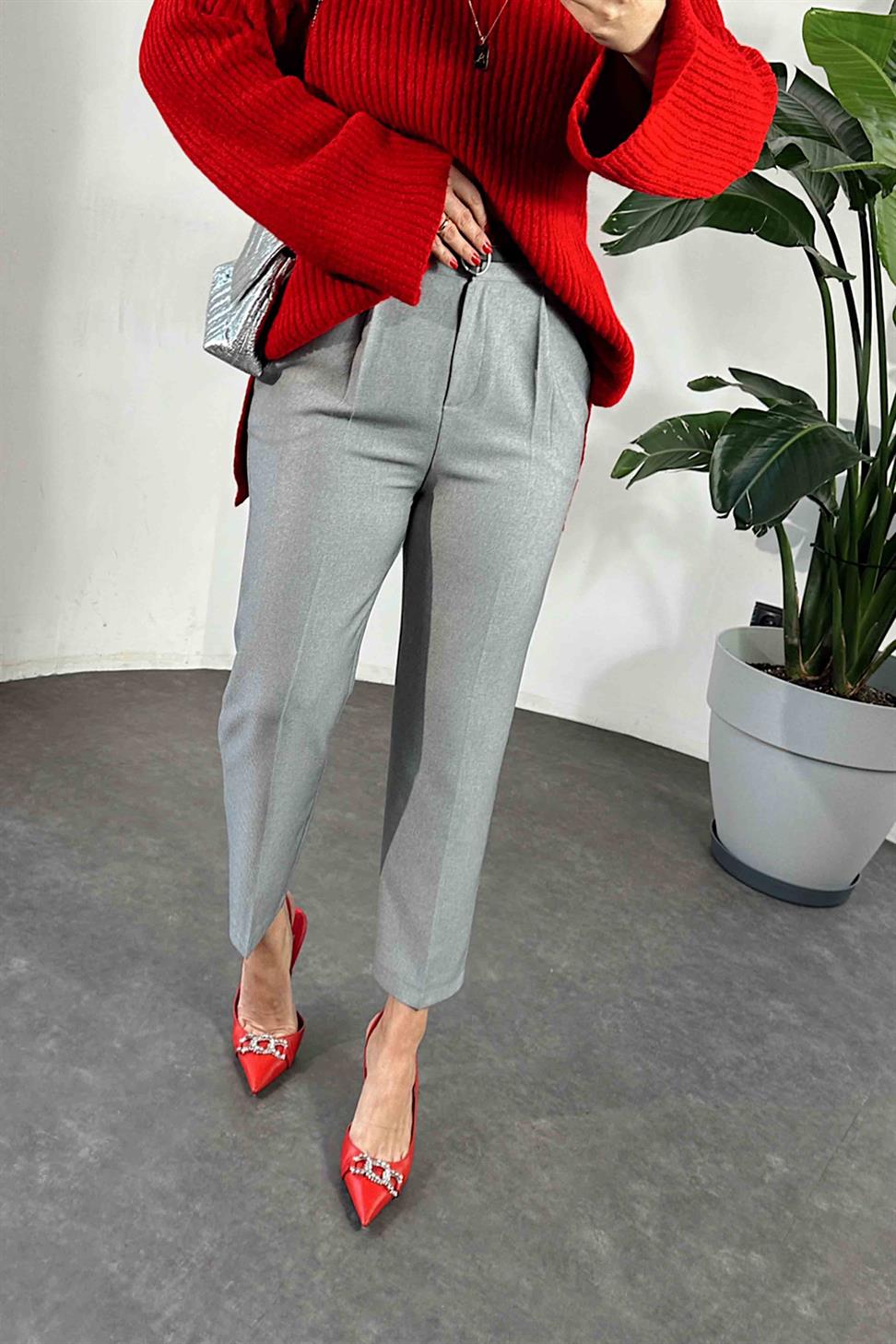 Marka Model Arka Beli Lastikli Siyah Kemerli Pantolon Gri