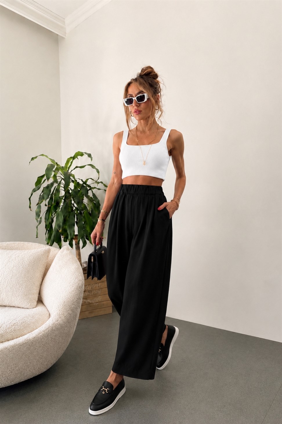 Marka Model Beli Lastik Detaylı Poplin Pantolon Siyah
