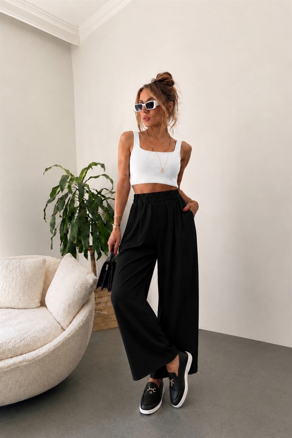 Marka Model Beli Lastik Detaylı Poplin Pantolon Siyah