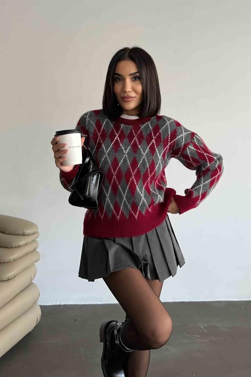Marka Model Bisiklet Yaka Baklava Desen Kazak Bordo