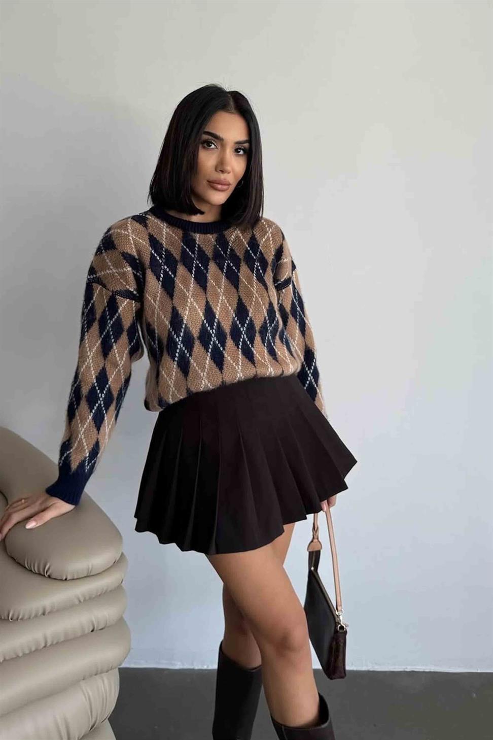 Marka Model Bisiklet Yaka Baklava Desen Kazak Lacivert