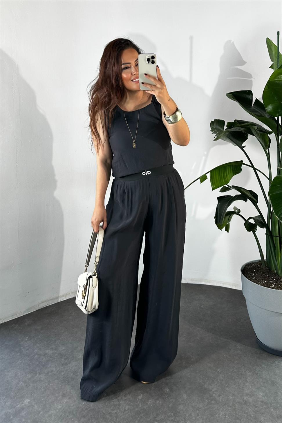 Marka Model Kolsuz Tensel İklili Takım Siyah