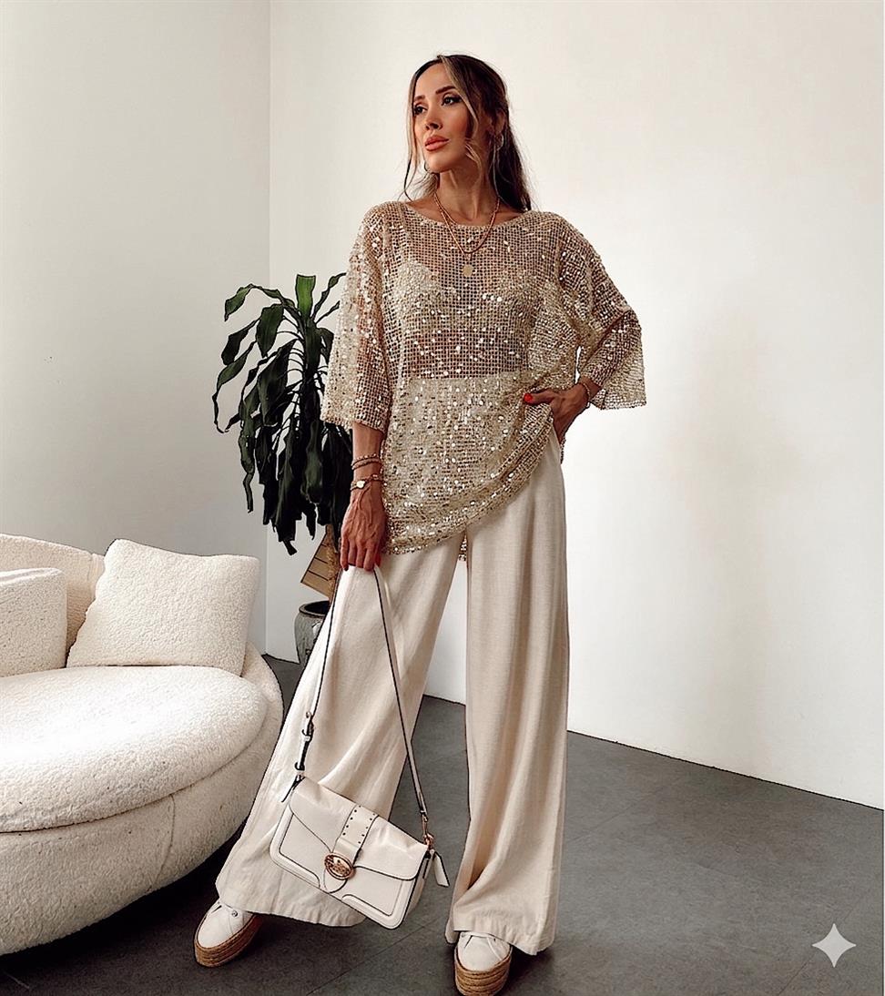 Marka Model Pul Detaylı Bluz Bej