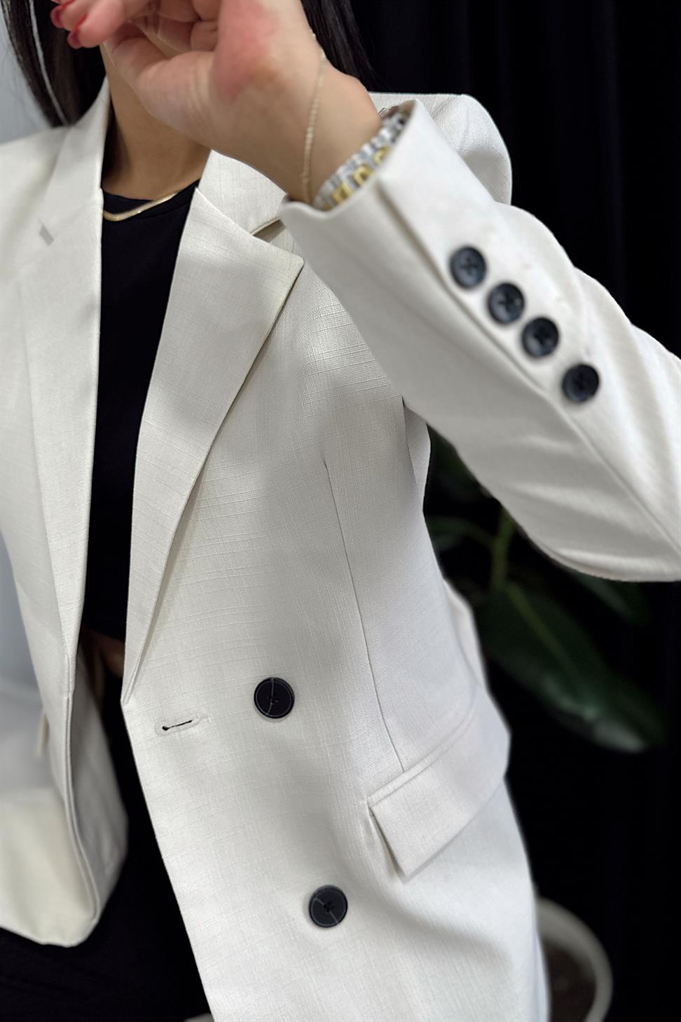 Massi Model Kuşak Bağlamalı Blazer Ceket Krem