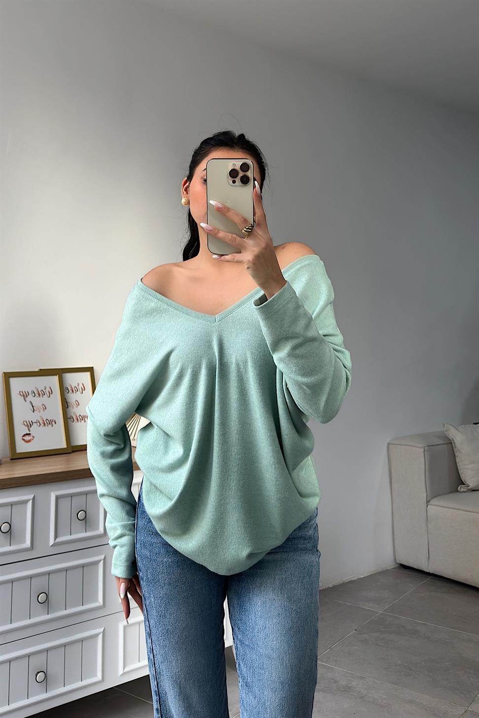 Ön Arka V Yaka Uzun Kol Yumoş Bluz Mint