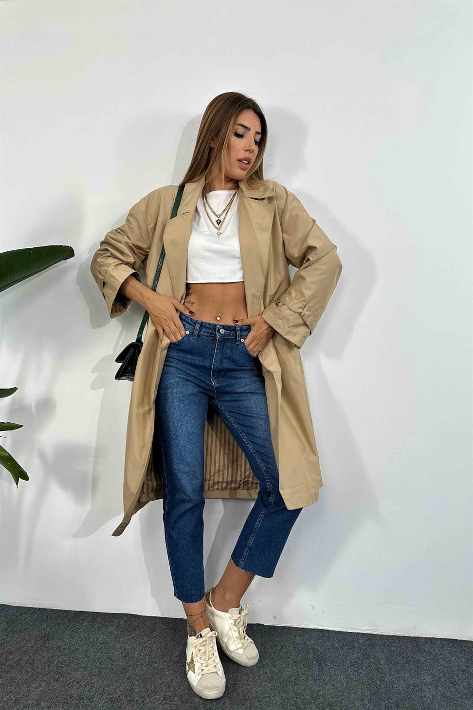 Önden Düğme Tasarım Oversize Kadın Trençkot Bej
