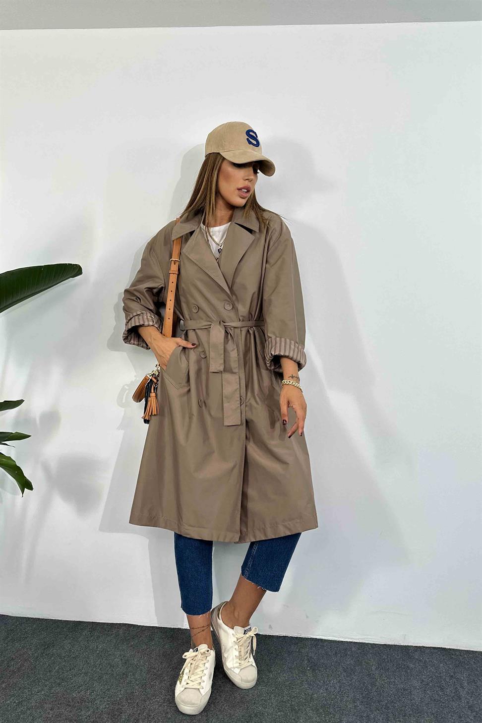 Önden Düğme Tasarım Oversize Kadın Trençkot Vizon