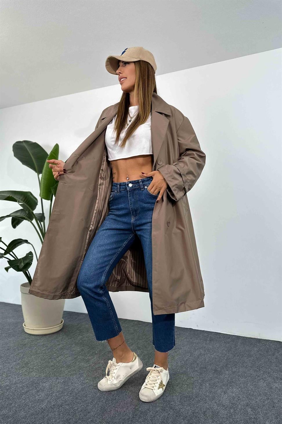 Önden Düğme Tasarım Oversize Kadın Trençkot Vizon