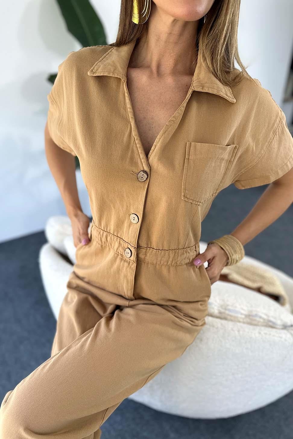 Orjinal Marka Pamuklu Kanvas Kumaş Düğme Detaylı Kadın Tulum Camel