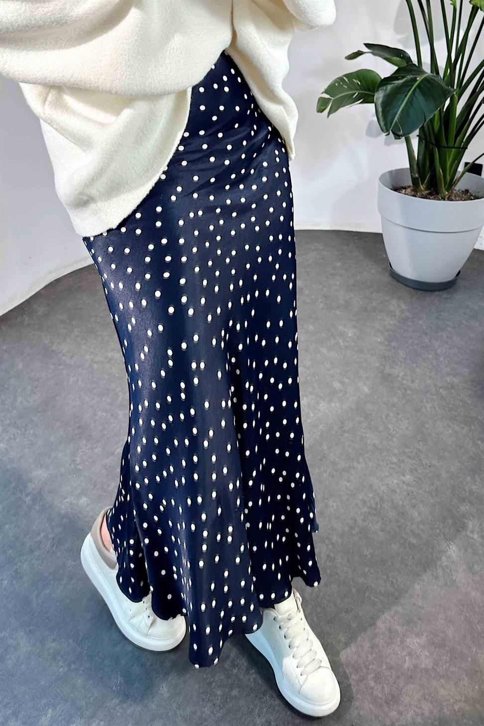 Orjinal Marka Puantiyeli Saten Etek Lacivert