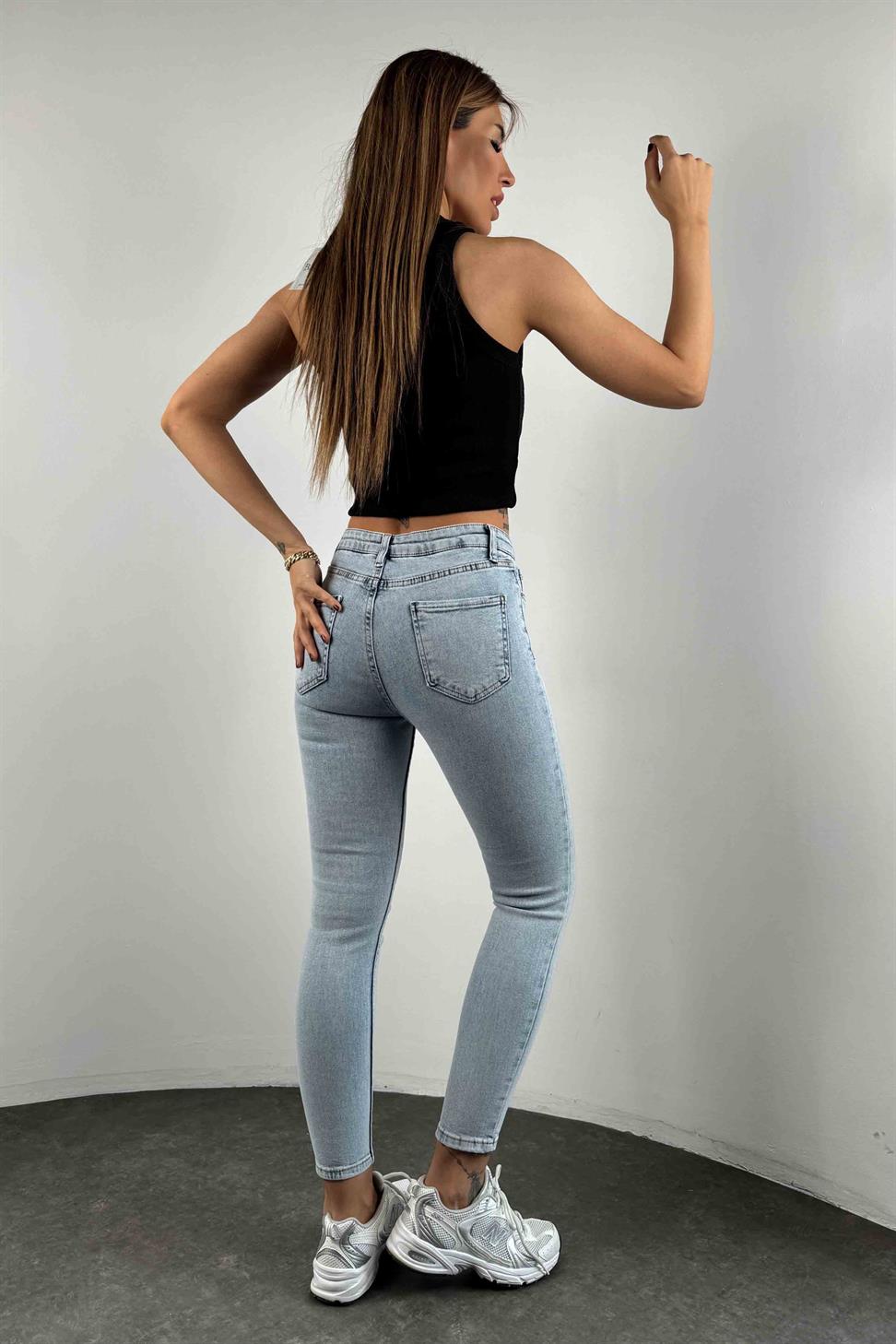 Orjinal Model Halter Yaka Taşlı Tasarım Bluz Siyah