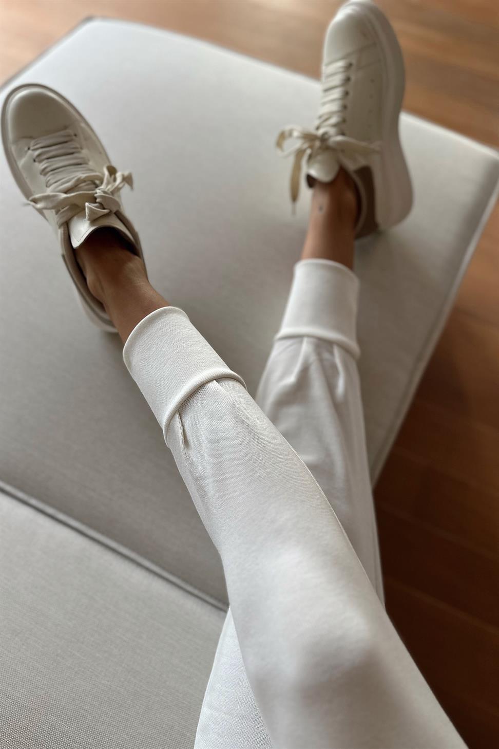 Örme Cep Detay Triko Pantolon Beyaz