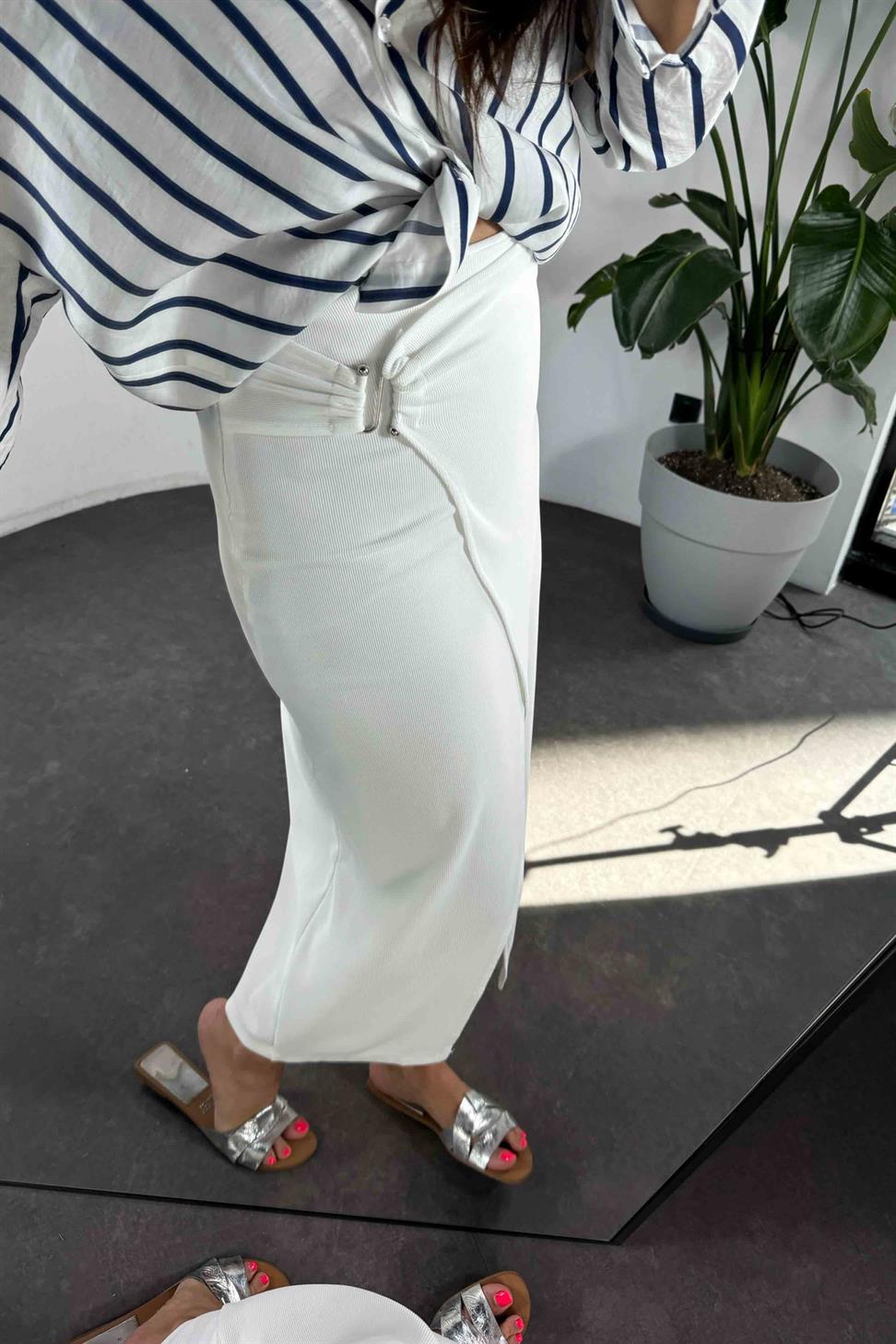 Ottoman Kumaş Önü Tokalı Etek Beyaz