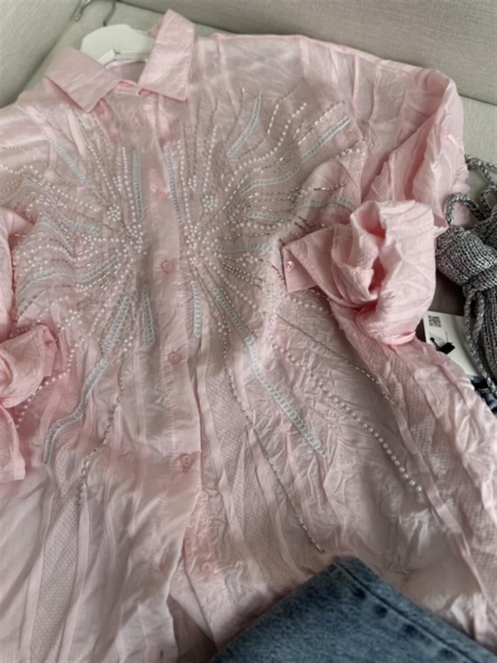 Pembe Boncuk İşleme Çesil Gömlek