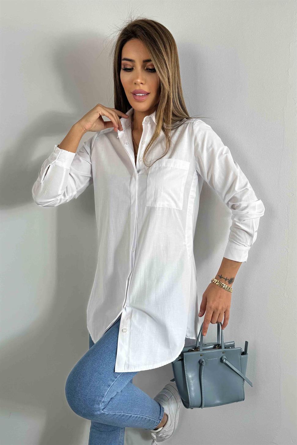 Poplin Kumaş Yırtmaçlı Kadın Gömlek Beyaz
