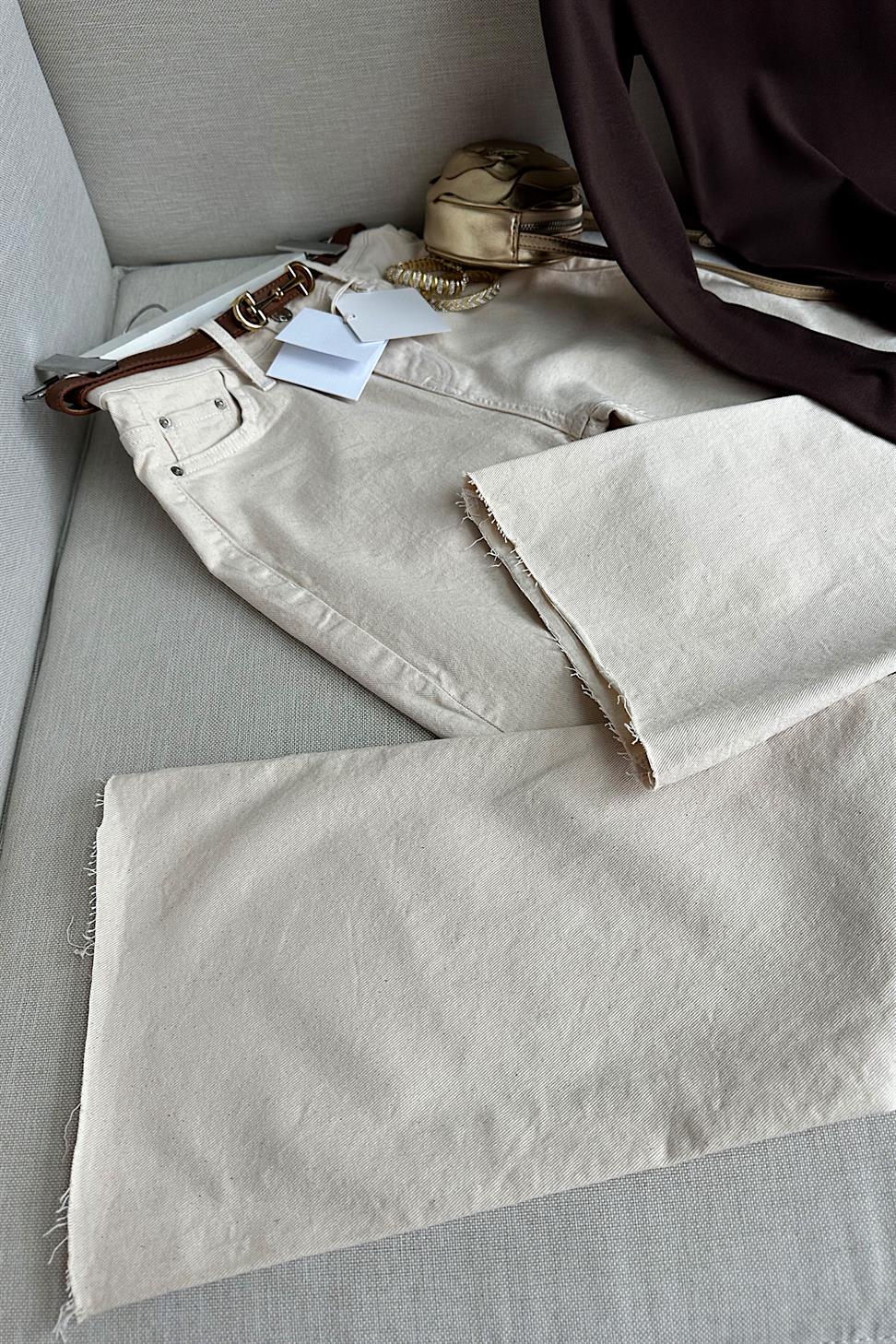 Premium Dokulu Yüksek Bel Yarı İspnayol Jean Pantolon Bej