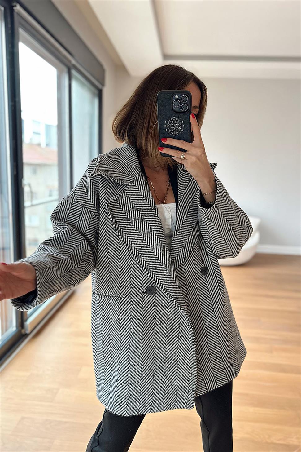 Premium Kalite Balık Sırtı Orta Boy Pamuklu Kaşe Kaban Siyah Beyaz